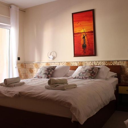 Dalmacija Bed & Breakfast Omis Exterior photo