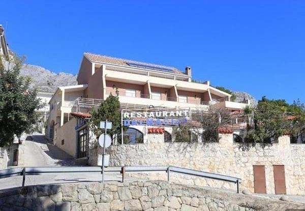 Dalmacija Bed & Breakfast Omis Exterior photo
